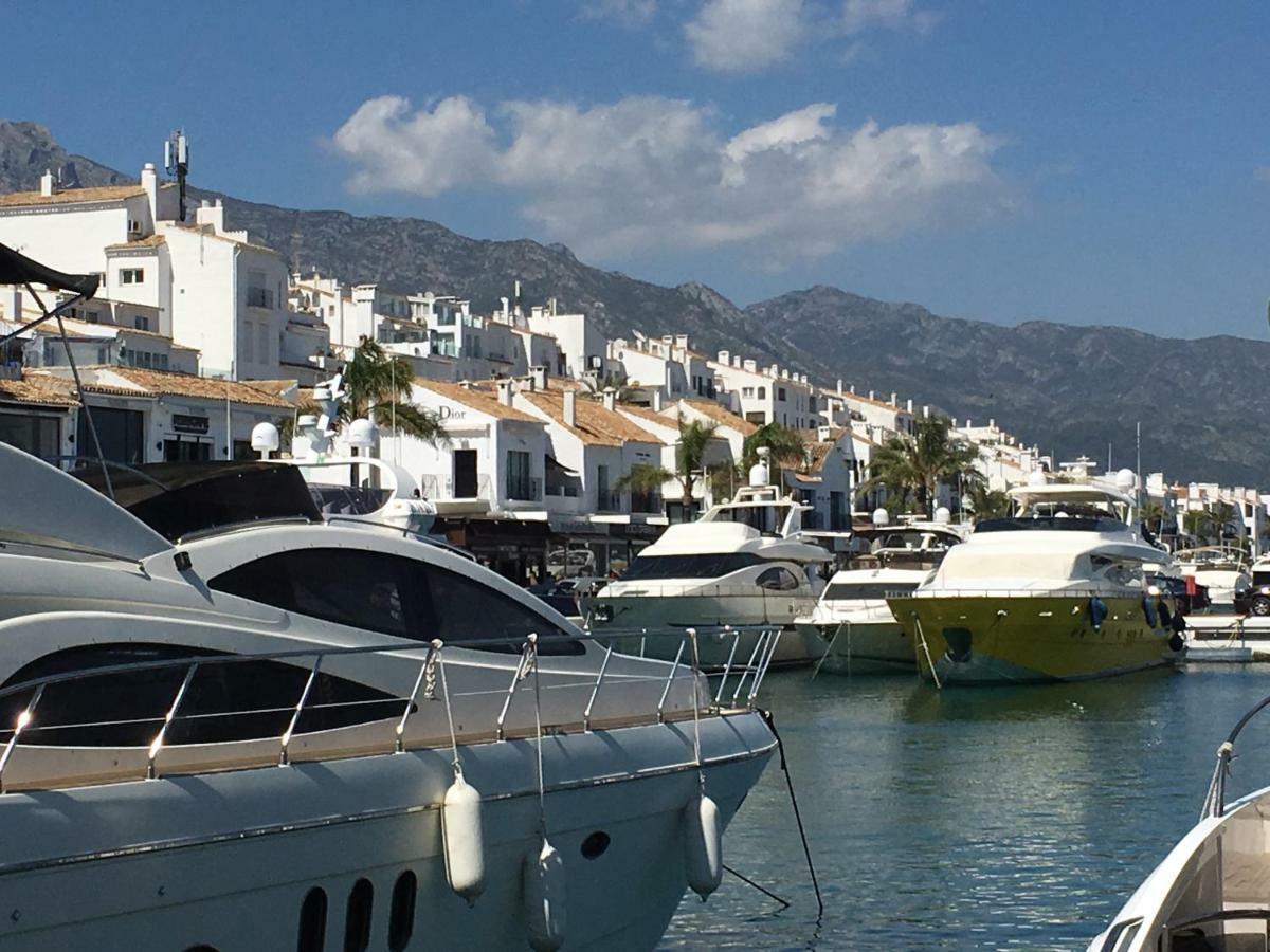 Yellow Jasper - Gemstone Getaway Marbella Buitenkant foto