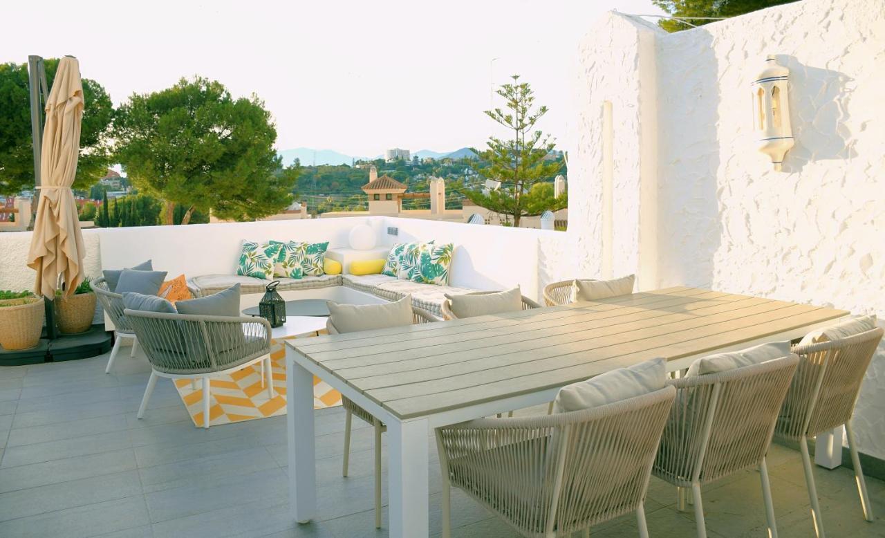 Yellow Jasper - Gemstone Getaway Marbella Buitenkant foto